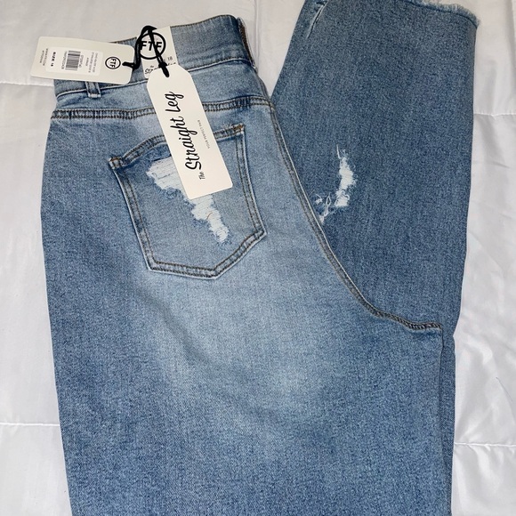 Jeans - Picture 5 of 6